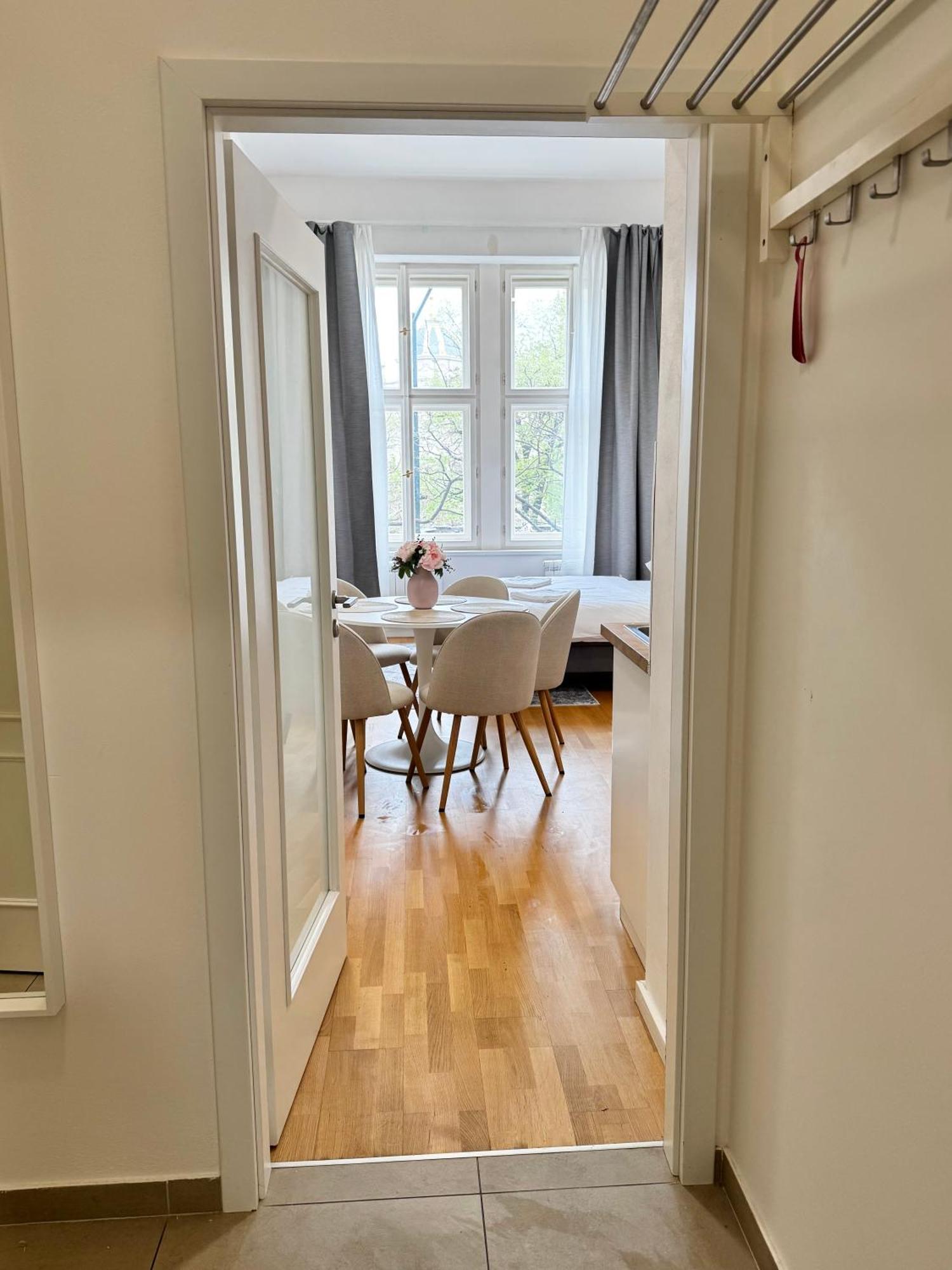 Apartment Newly At Muzeum Prag
