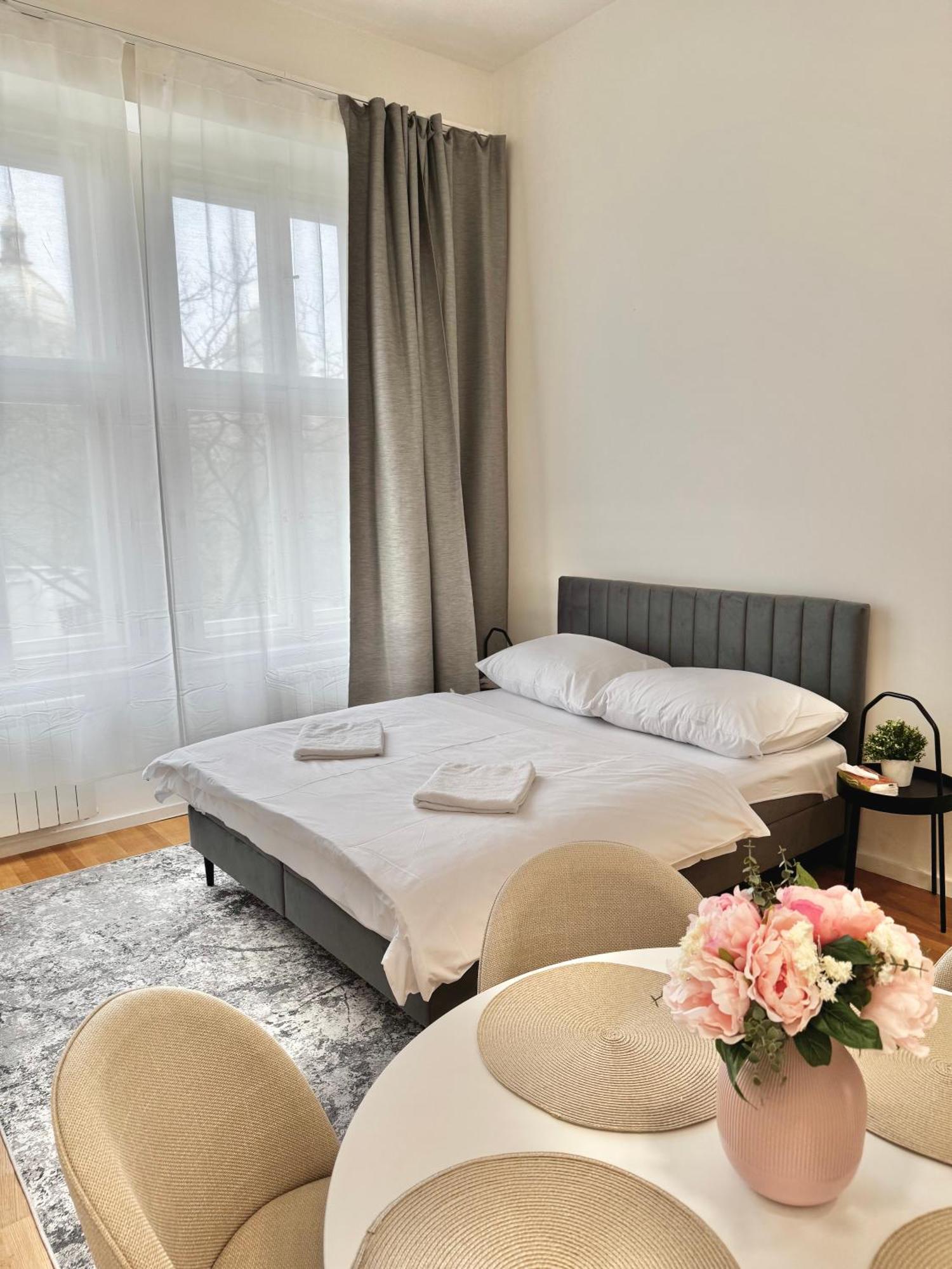 Apartment Newly At Muzeum Prag